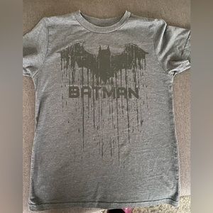 Boys Batman T-shirt Size Medium (Cart D-120)